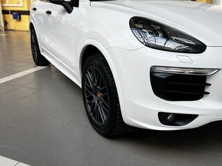 2016 Porsche Cayenne II Рестайлинг (958), белый, 6500000 рублей, вид 1