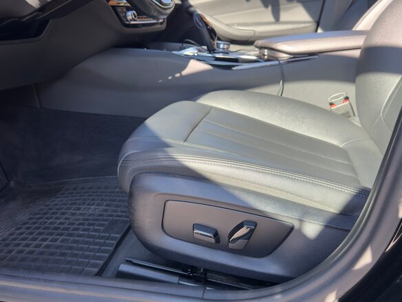 2017 BMW 5 серии 520i VII (G30/G31/G38), чёрный, 2950000 рублей - вид 14