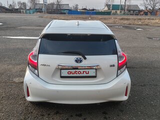 2019 Toyota Aqua I Рестайлинг 2, белый, 1100000 рублей, вид 5