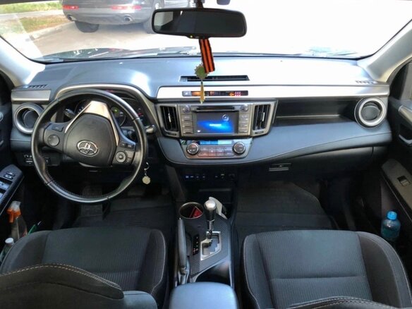 2015 Toyota RAV4 IV (XA40), серый, 1999999 рублей - вид 4