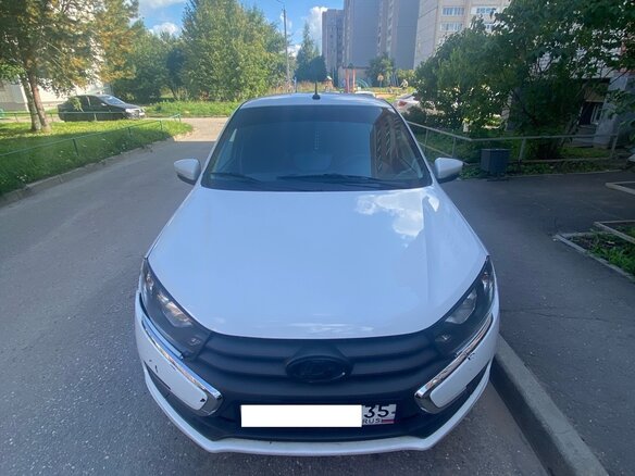 2023 Lada (ВАЗ) Granta I Рестайлинг, белый, 850000 рублей - вид 1