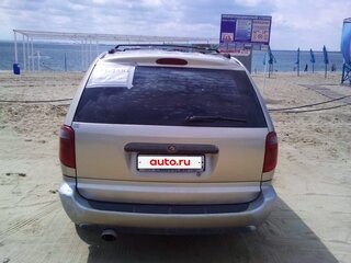 2005 Chrysler Town & Country IV Рестайлинг, серый, 650000 рублей, вид 2