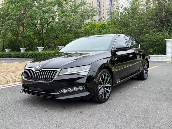 Открыть фотографии: Skoda Superb III Рестайлинг