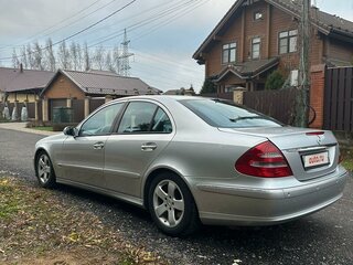 2005 Mercedes-Benz E-Класс 200 III (W211, S211), серебристый, 1499000 рублей, вид 2