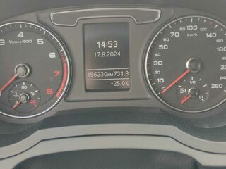 2017 Audi Q3 I (8U) Рестайлинг, голубой, 1800000 рублей, вид 4