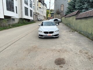 2017 BMW 3 серии 318i VI (F3x) Рестайлинг, белый, 1990000 рублей, вид 4