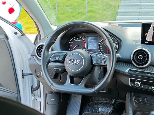 2022 Audi Q2 L 35 TFSI I Рестайлинг, белый, 2090000 рублей - вид 9