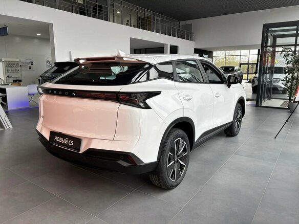 2026 Omoda C5 II, белый, 2779000 рублей - вид 6