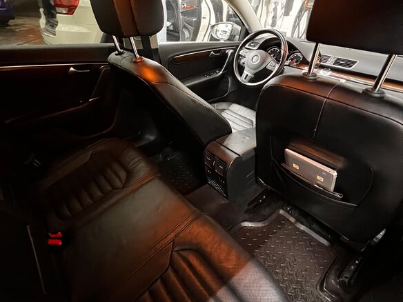 2013 Volkswagen Passat Alltrack B7, чёрный - вид 10