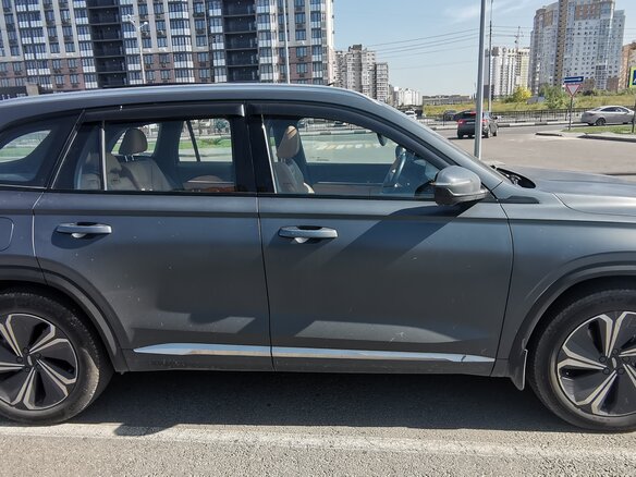 2022 Geely Monjaro (Xingyue L) Hi-P I, серый, 3100000 рублей - вид 5