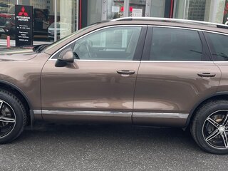2014 Volkswagen Touareg II, коричневый, 3000000 рублей, вид 4