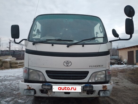 2002 Toyota Toyoace, белый, 1400000 рублей - вид 5