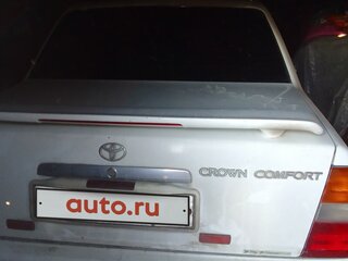 2001 Toyota Crown Comfort X (S150), белый, 400000 рублей, вид 2