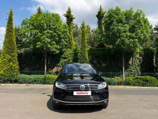 2018 Volkswagen Touareg II Рестайлинг, чёрный, 3500000 рублей, вид 2