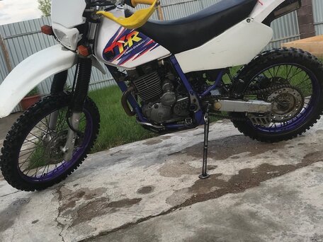1998 Yamaha TT250R, белый, 225000 рублей, вид 1