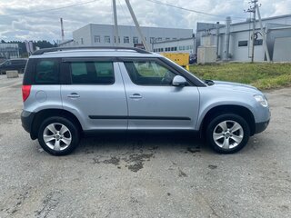 2012 Skoda Yeti I, серый, 680000 рублей, вид 3
