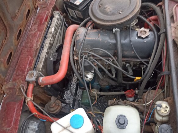 2005 Lada (ВАЗ) 2104 21047, красный - вид 5