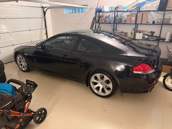 2007 BMW 6 серии 650i II (E63/E64), чёрный, 1690000 рублей - вид 3