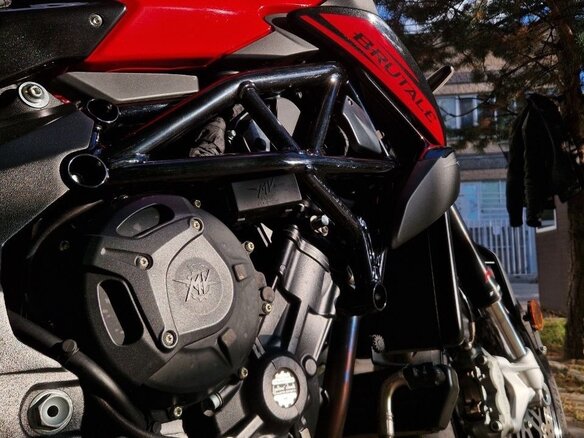 2020 MV Agusta Brutale 800, красный, 1180000 рублей - вид 14