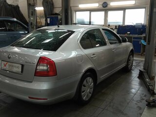 2012 Skoda Octavia II (A5) Рестайлинг, серебристый, 830000 рублей, вид 3
