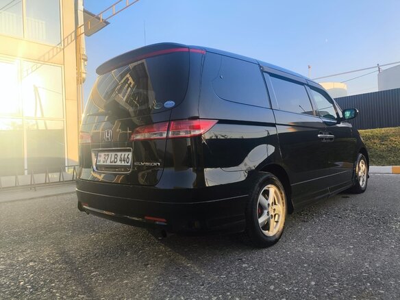 2006 Honda Elysion I, чёрный, 1200000 рублей - вид 1
