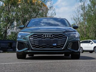 2022 Audi A3 35 TFSI IV (8Y), чёрный, 2000000 рублей, вид 2