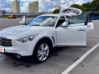 2012 Infiniti FX30d II (S51) Рестайлинг, белый, 1350000 рублей, вид 1
