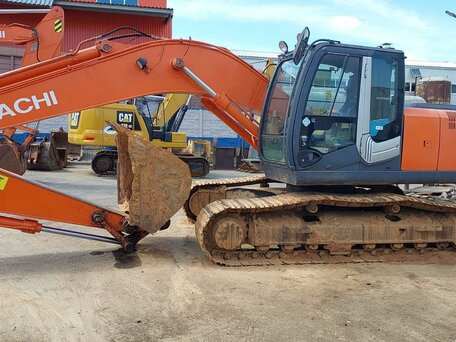2007 Hitachi ZX200, оранжевый, 3291893 рублей, вид 1