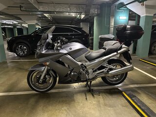 2009 Yamaha FJR1300, серебристый, 635000 рублей, вид 3