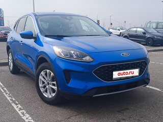 2020 Ford Escape IV, синий, 1625000 рублей, вид 3