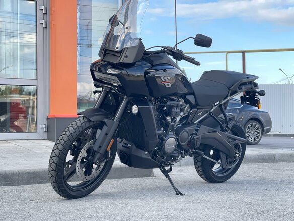 2021 Harley-Davidson Pan America, чёрный, 1890000 рублей