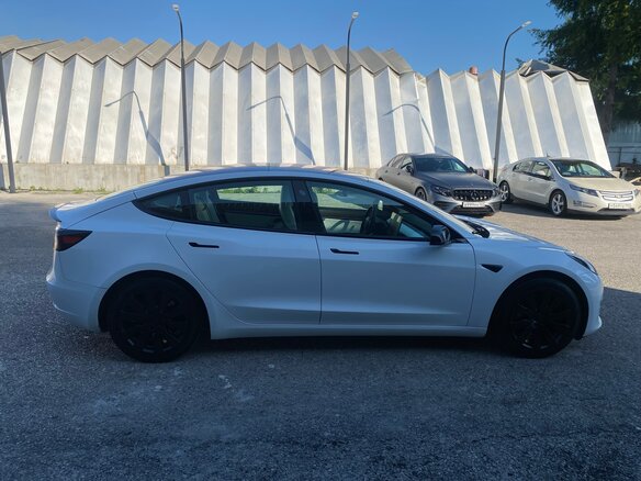 2021 Tesla Model 3 Long Range I, белый, 4200000 рублей - вид 3