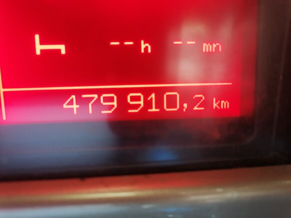 2011 Renault Premium, красный, 4000000 рублей - вид 10