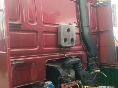 1995 DAF 95, красный, 1300000 рублей, вид 3