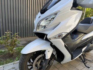 2018 Suzuki Burgman (SkyWave) 400, белый, 400000 рублей, вид 2