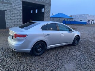 2009 Toyota Avensis III, серебристый, 1220000 рублей, вид 3