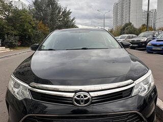 2016 Toyota Camry VII (XV50) Рестайлинг, чёрный, 1950000 рублей, вид 2