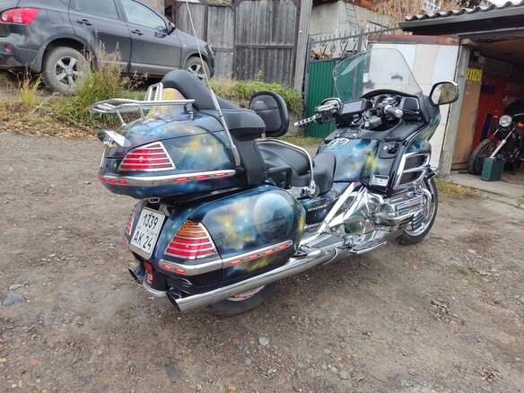 2005 Honda GL 1800 Gold Wing, чёрный, 1500000 рублей - вид 2