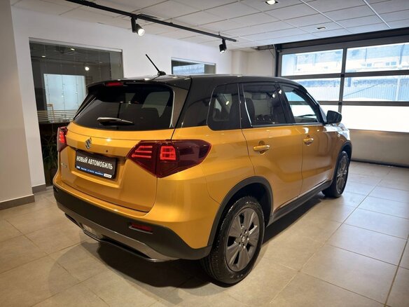 2025 Suzuki Vitara MHEV II Рестайлинг 2, золотистый, 3499000 рублей - вид 9