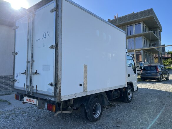 2000 Isuzu Elf (N-series), белый, 1399000 рублей - вид 22