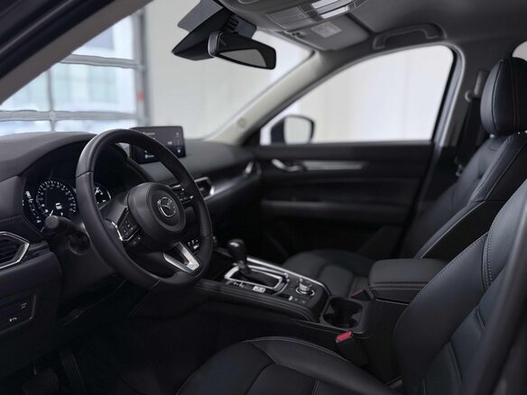 2025 Mazda CX-5 II Рестайлинг, чёрный, 5150000 рублей - вид 8