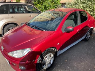 2008 Peugeot 206, красный, 175000 рублей, вид 1