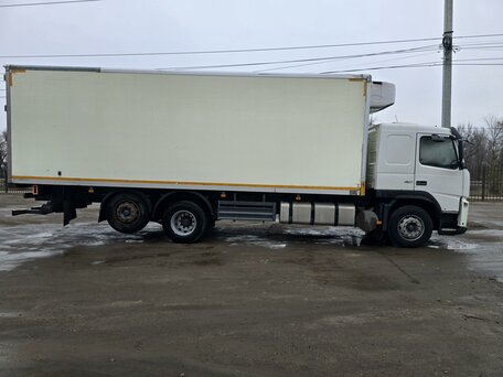 2012 Volvo FM, белый, 6200000 рублей, вид 3