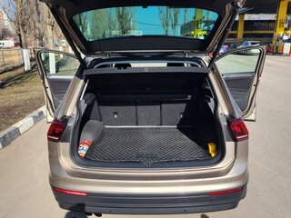 2020 Volkswagen Tiguan II, бежевый, 2600000 рублей, вид 5