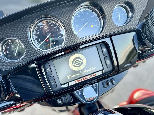 2016 Harley-Davidson CVO, красный, 1900000 рублей - вид 22