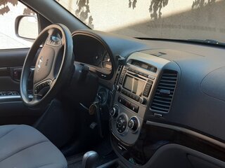 2010 Hyundai Santa Fe II, серебристый, 1300000 рублей, вид 2