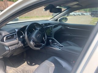 2018 Toyota Camry VIII (XV70), белый, 2850000 рублей, вид 5