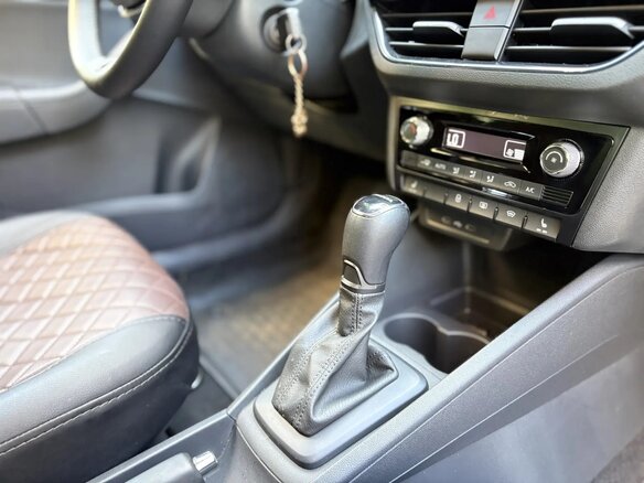 2021 Skoda Rapid II, белый, 1890000 рублей - вид 17