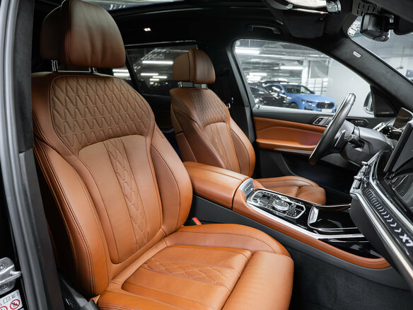 2023 BMW X7 40d I (G07) Рестайлинг, чёрный - вид 19