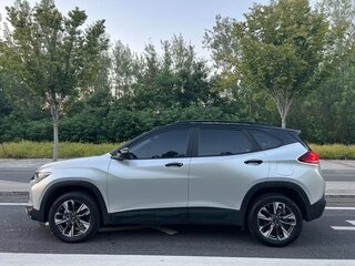 2022 Chevrolet Trax I Рестайлинг, серый, 1500000 рублей, вид 4
